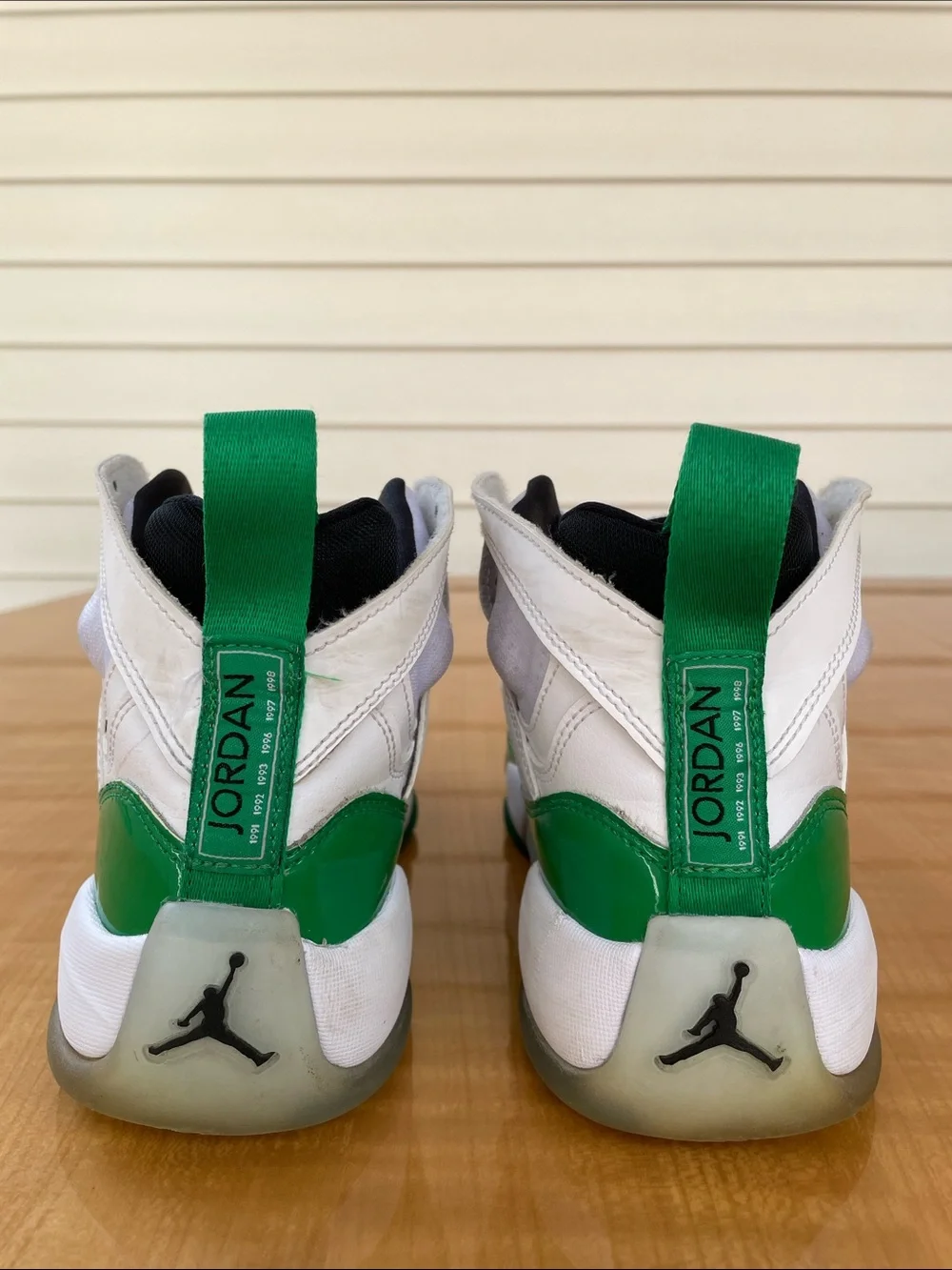 Air Jordan Jumpman Two Trey White Lucky Green Size 5Y Kids Shoes NBA Basketball